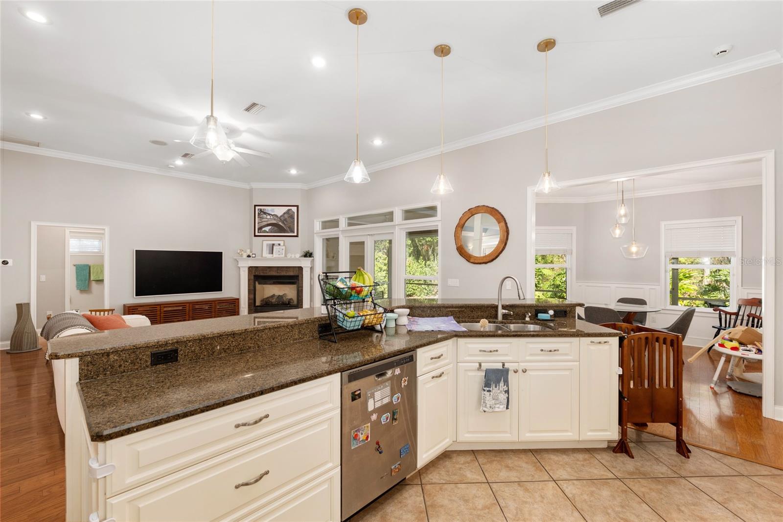 Image 24 of 62 For 3773 21st Drive