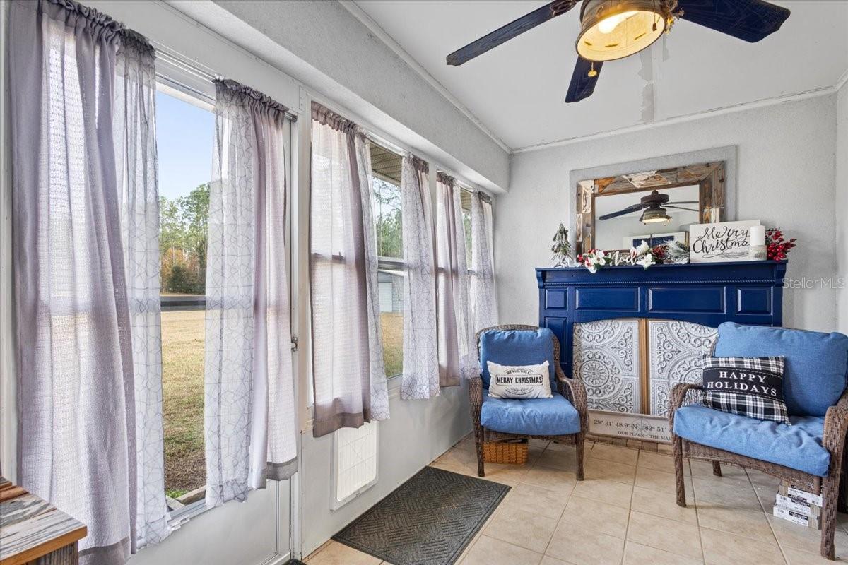 Image 13 of 37 For 5351 137th Lane