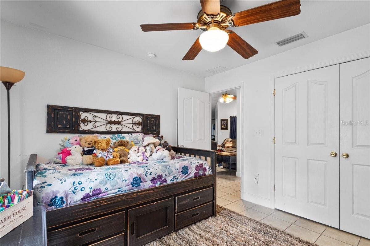 Image 22 of 37 For 5351 137th Lane