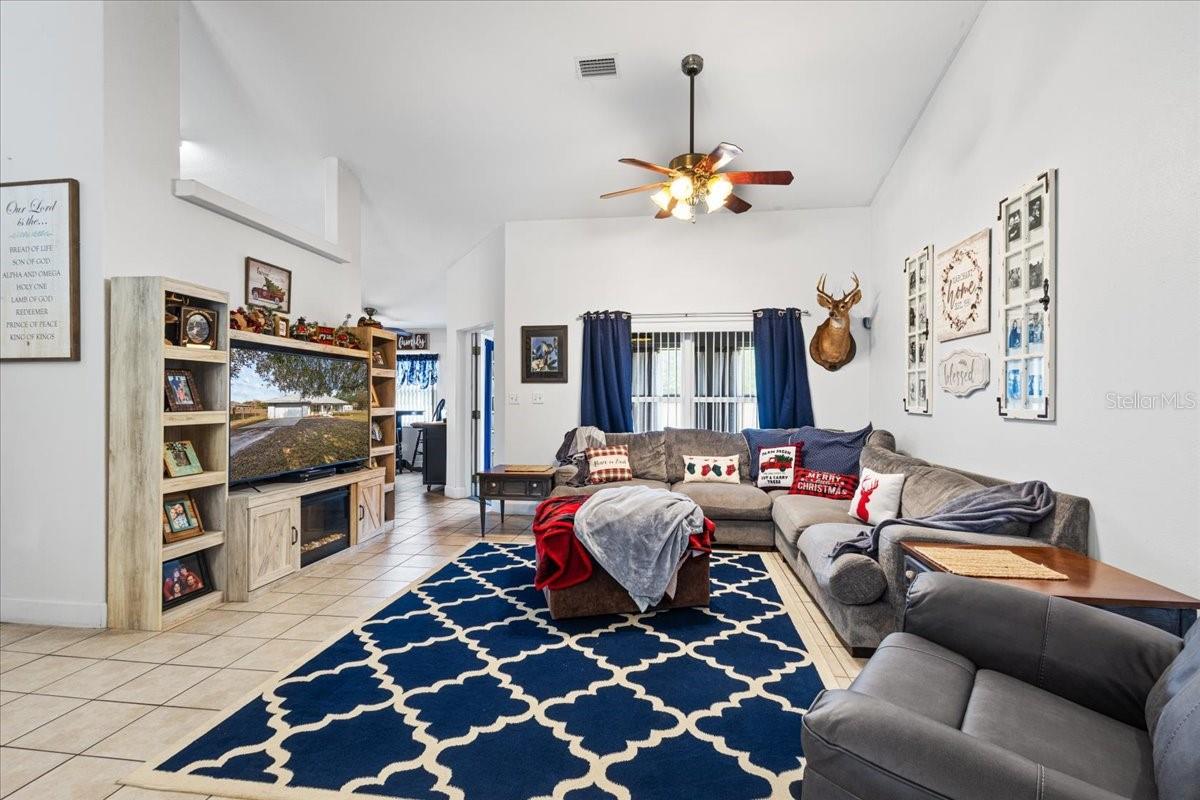 Image 4 of 37 For 5351 137th Lane