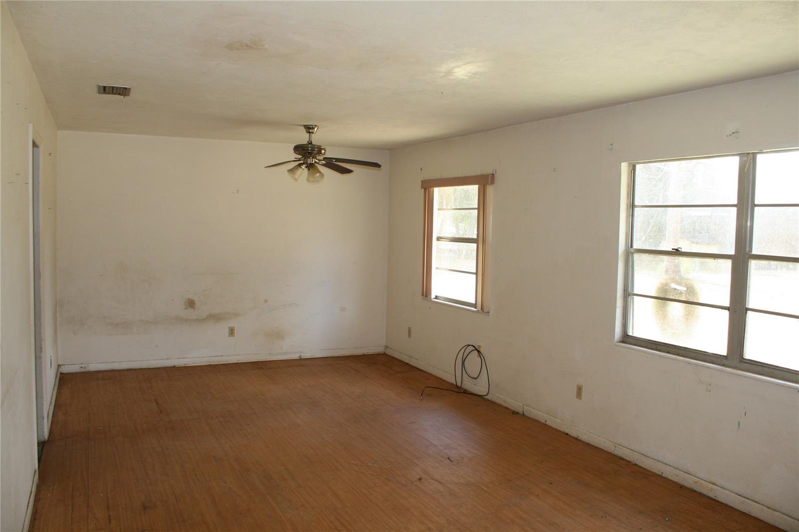 Image 14 of 20 For 516 127th Street