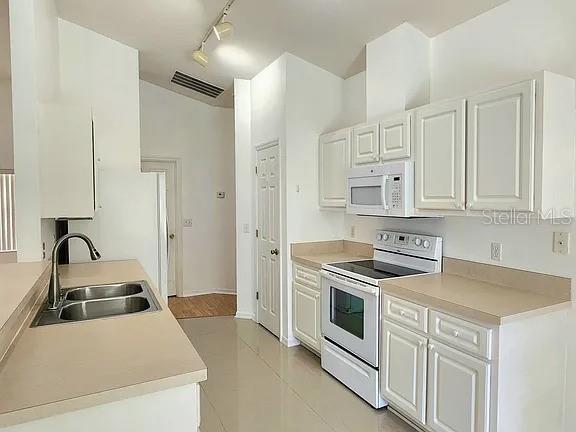 Image 10 of 40 For 2166 87th Terrace