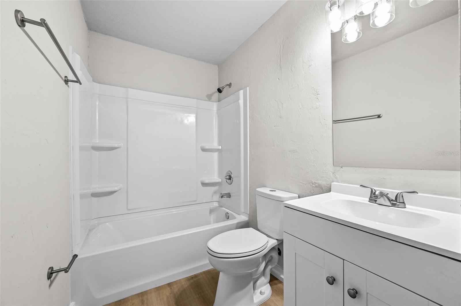 Image 18 of 27 For 1909 14th Avenue