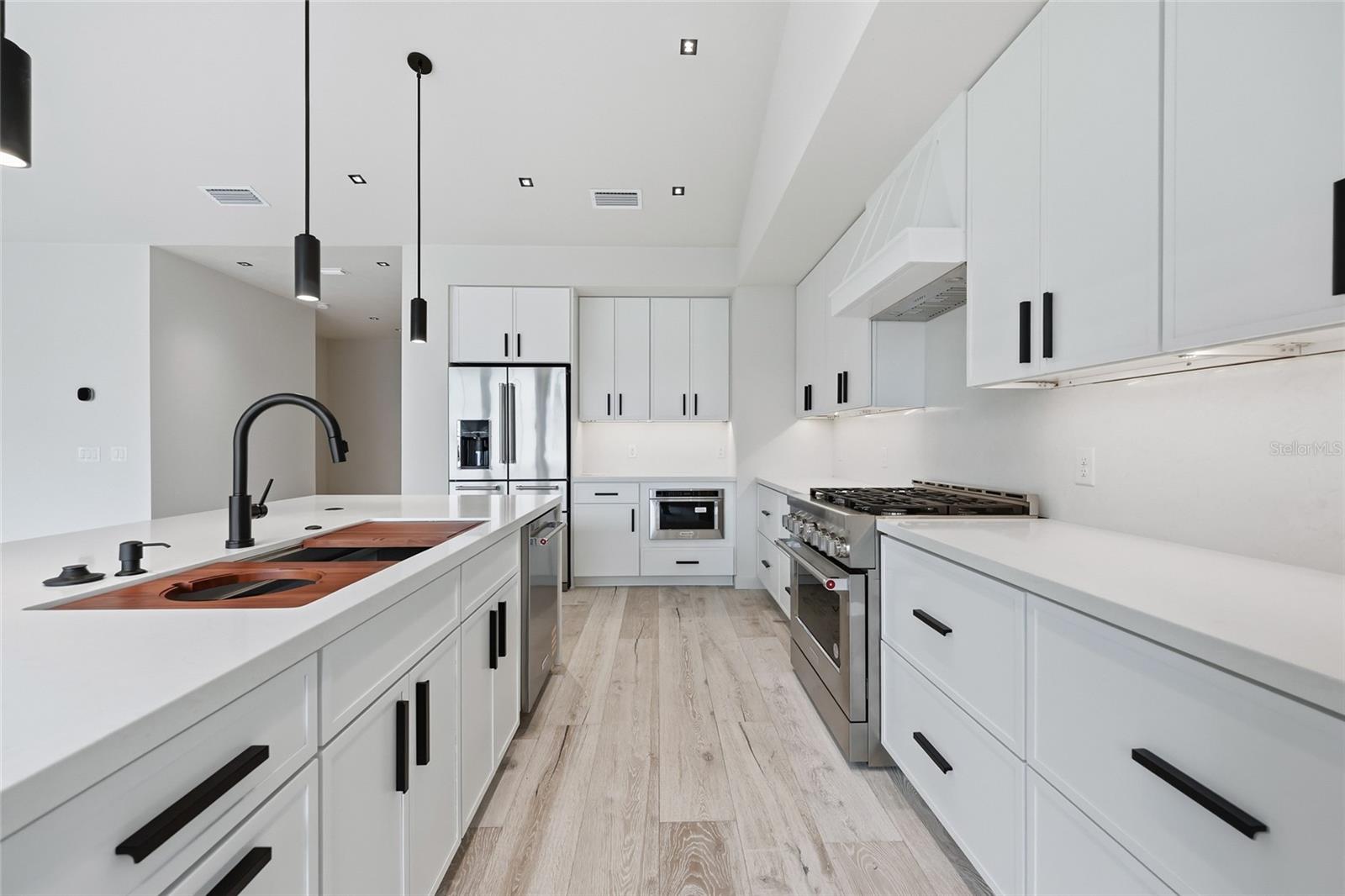 Image 13 of 41 For 1001 120th Drive