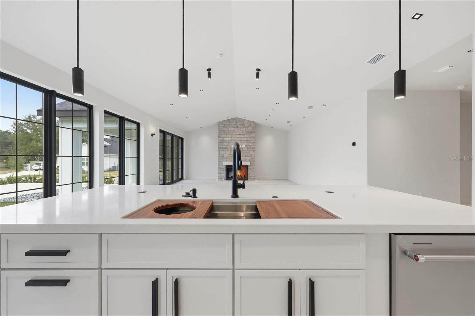 Image 14 of 41 For 1001 120th Drive