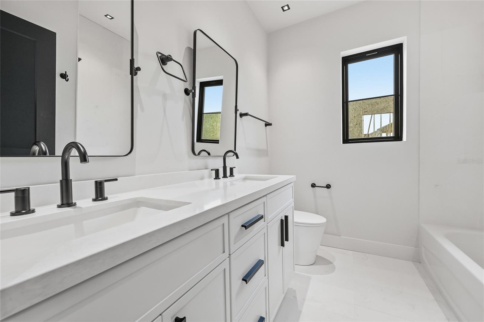 Image 26 of 41 For 1001 120th Drive