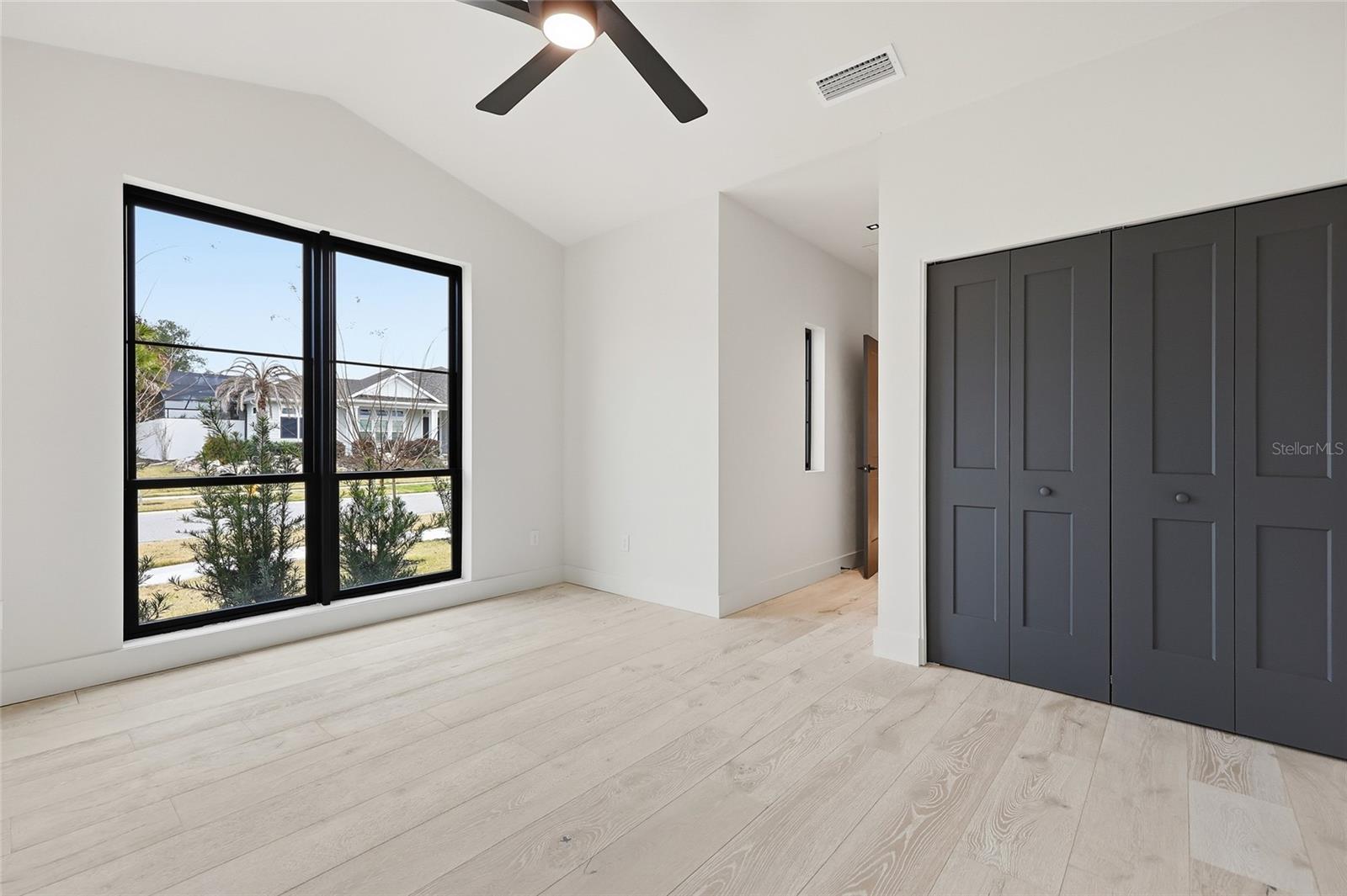 Image 30 of 41 For 1001 120th Drive