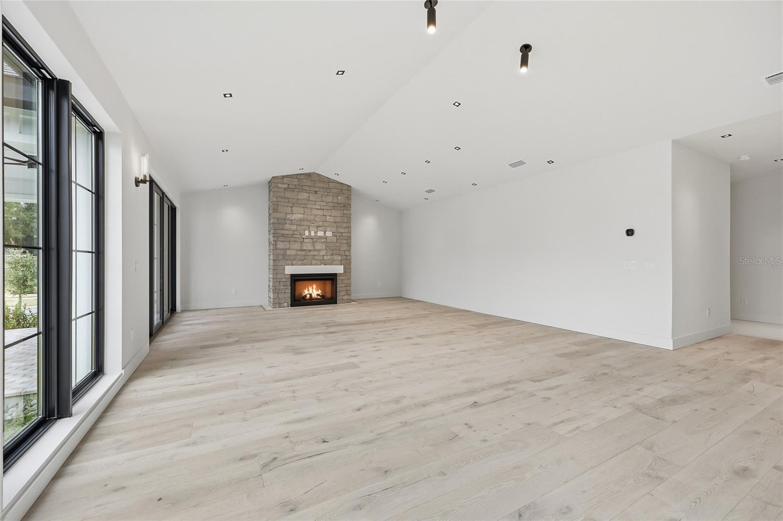 Image 9 of 41 For 1001 120th Drive