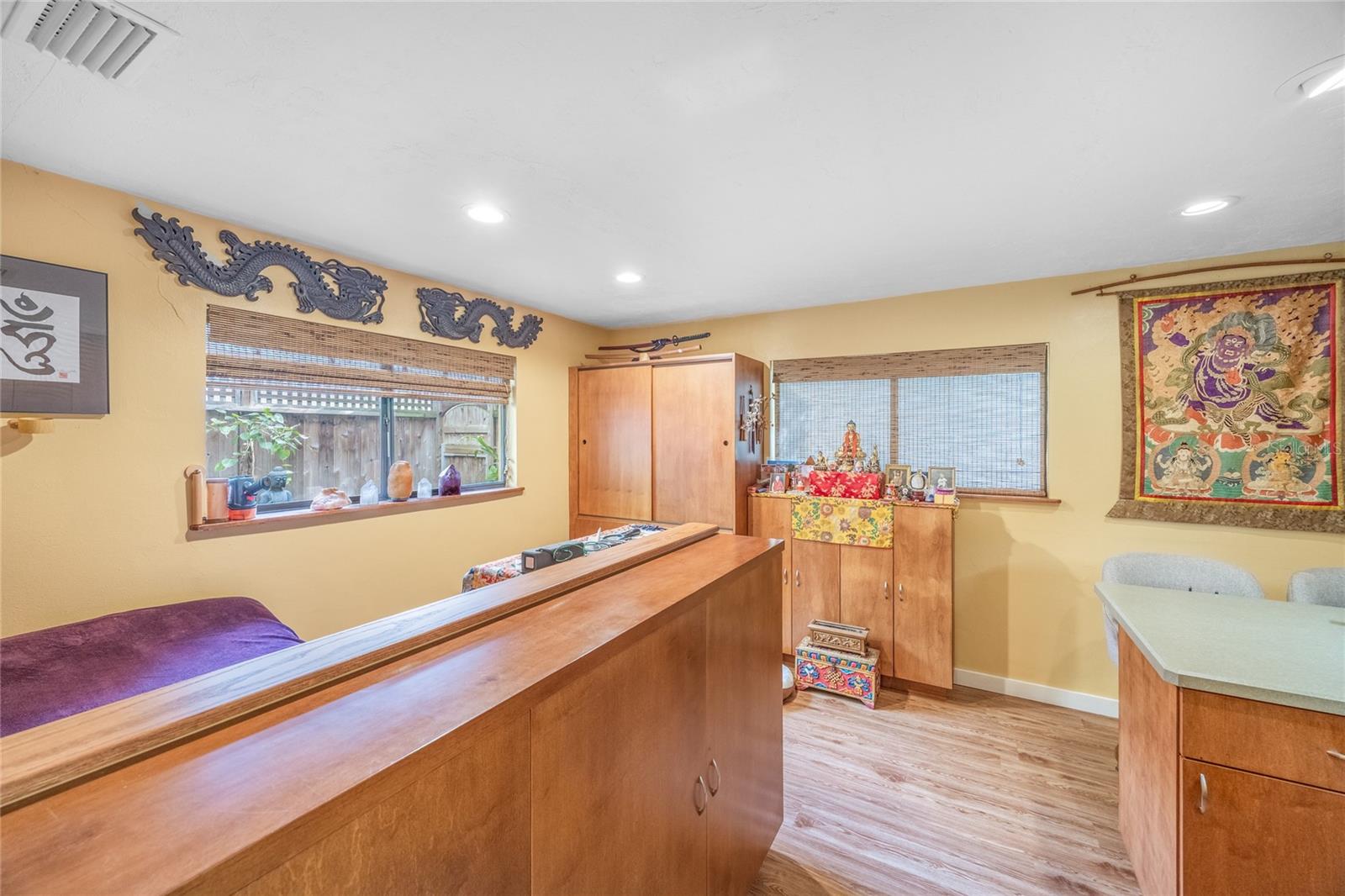 Image 18 of 44 For 1216 9th Avenue