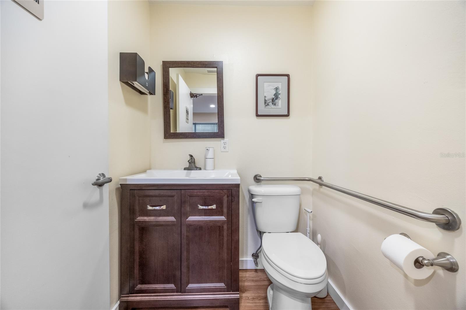 Image 28 of 44 For 1216 9th Avenue