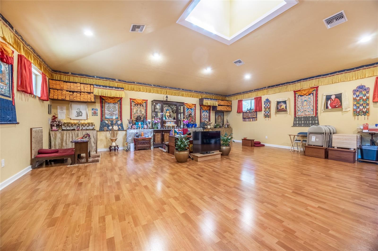 Image 33 of 44 For 1216 9th Avenue