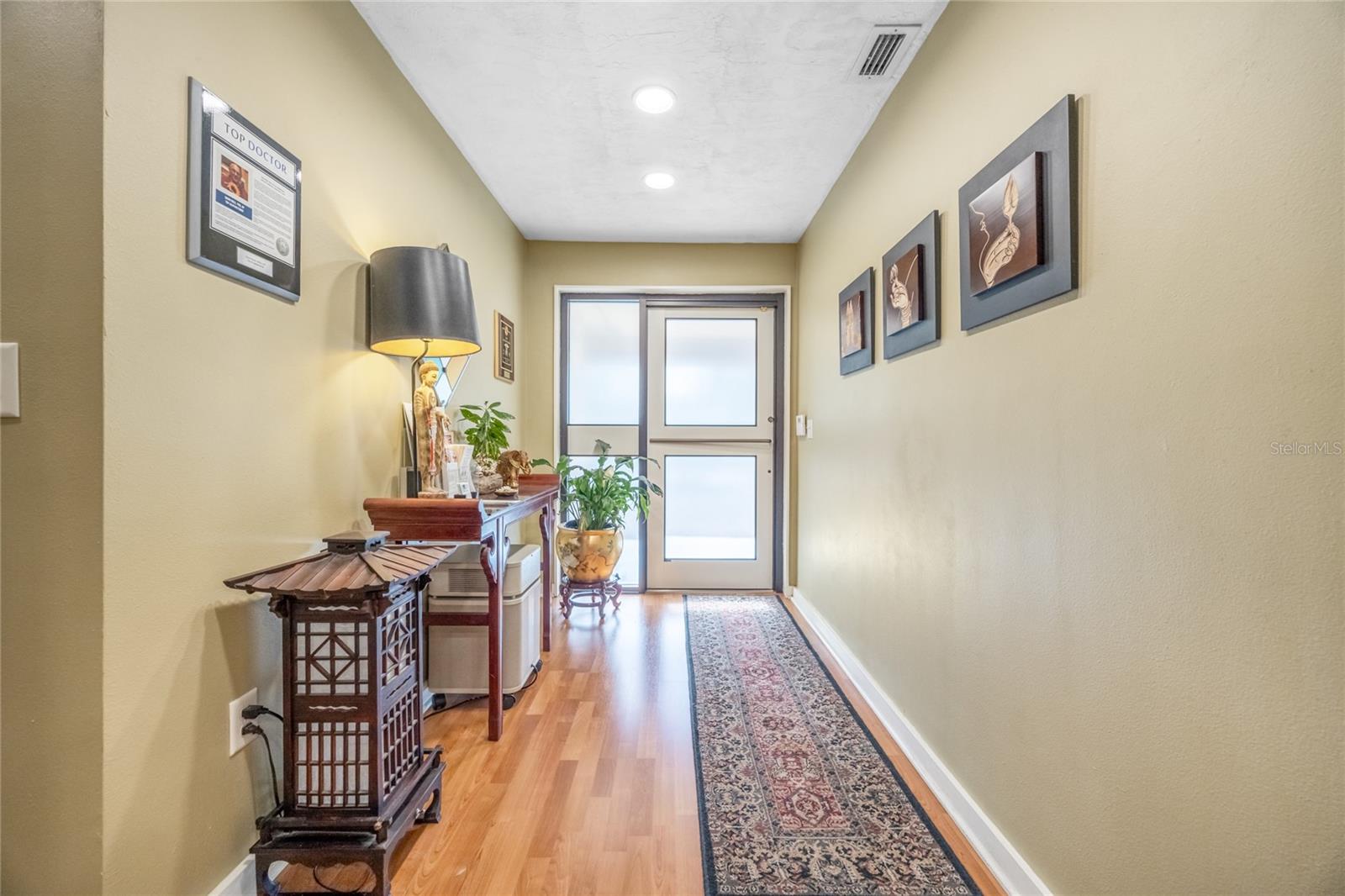 Image 4 of 44 For 1216 9th Avenue