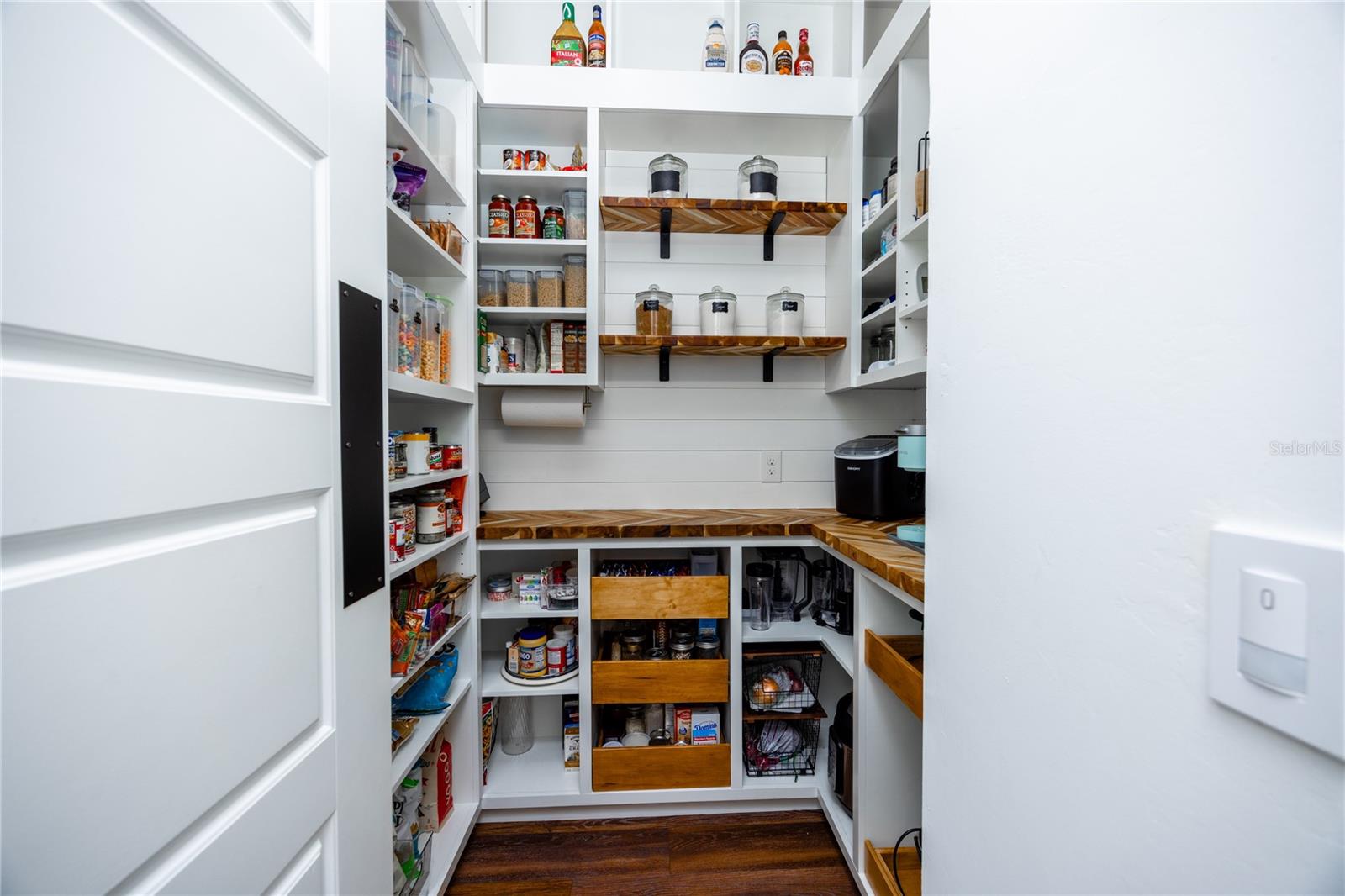 Image 34 of 80 For 26025 166th Avenue