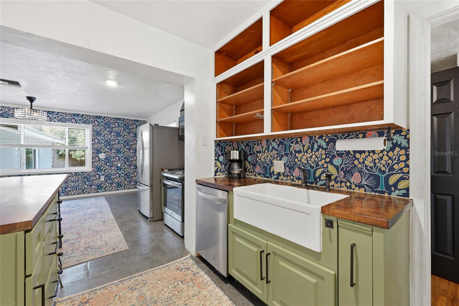 Image 12 of 39 For 1334 9th St, Street