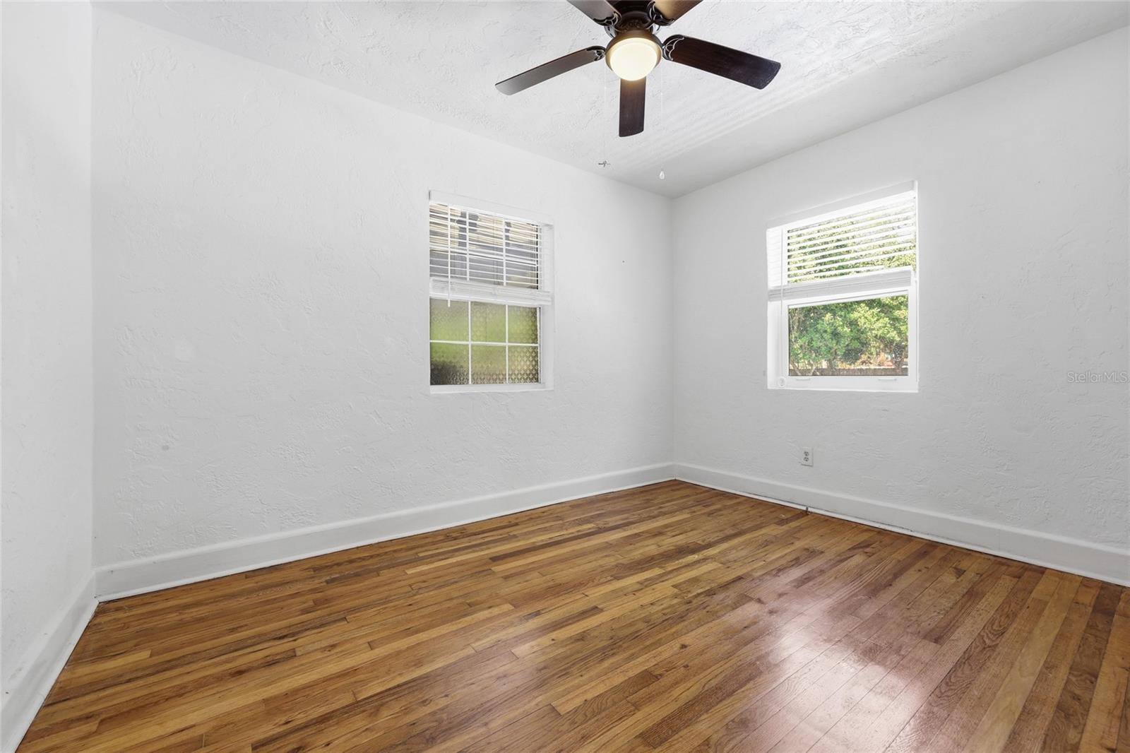 Image 18 of 39 For 1334 9th St, Street