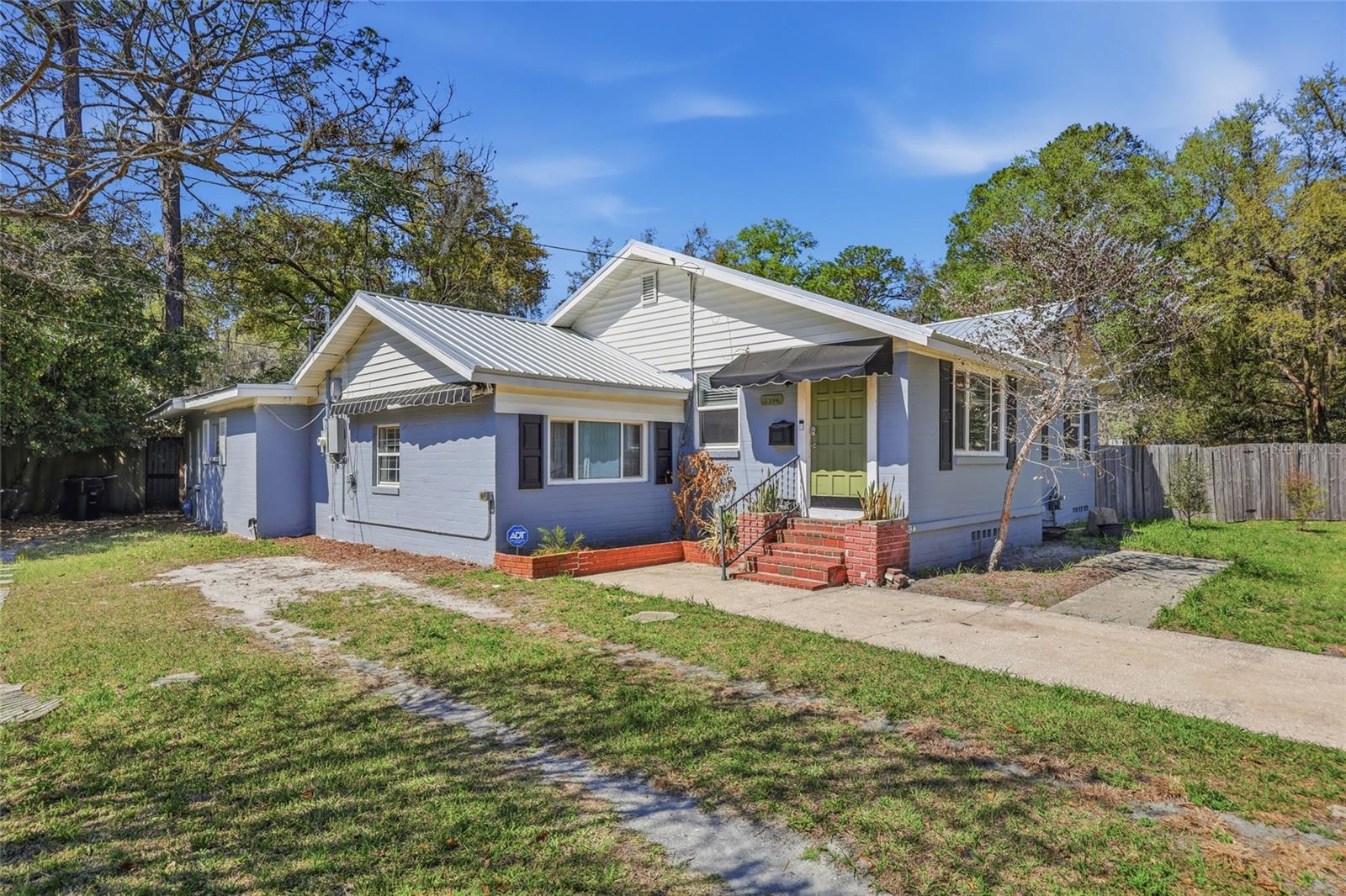 Image 3 of 39 For 1334 9th St, Street