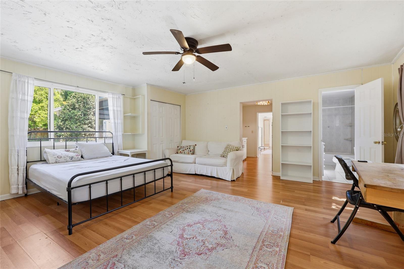 Image 30 of 39 For 1334 9th St, Street