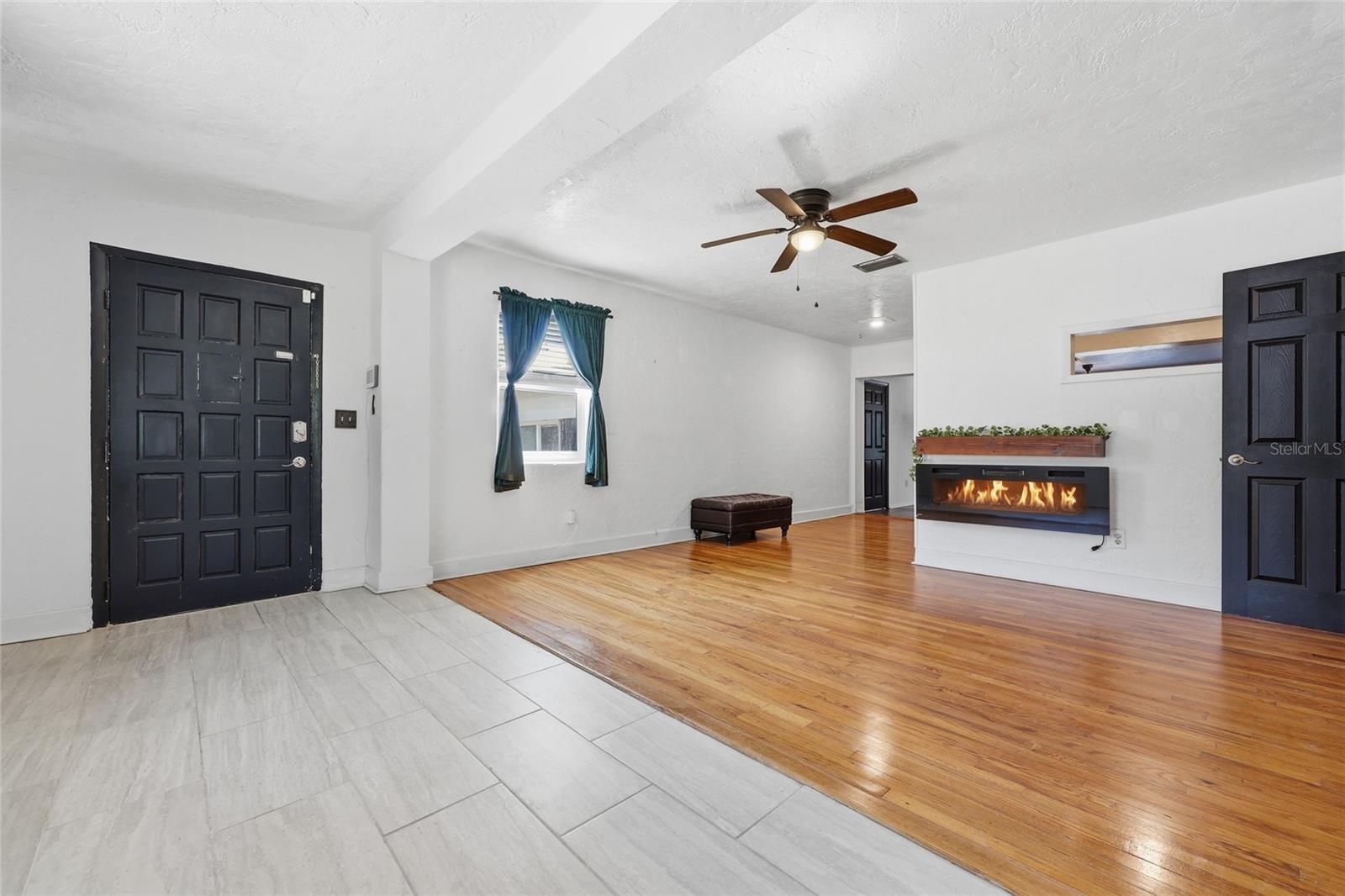 Image 5 of 39 For 1334 9th St, Street