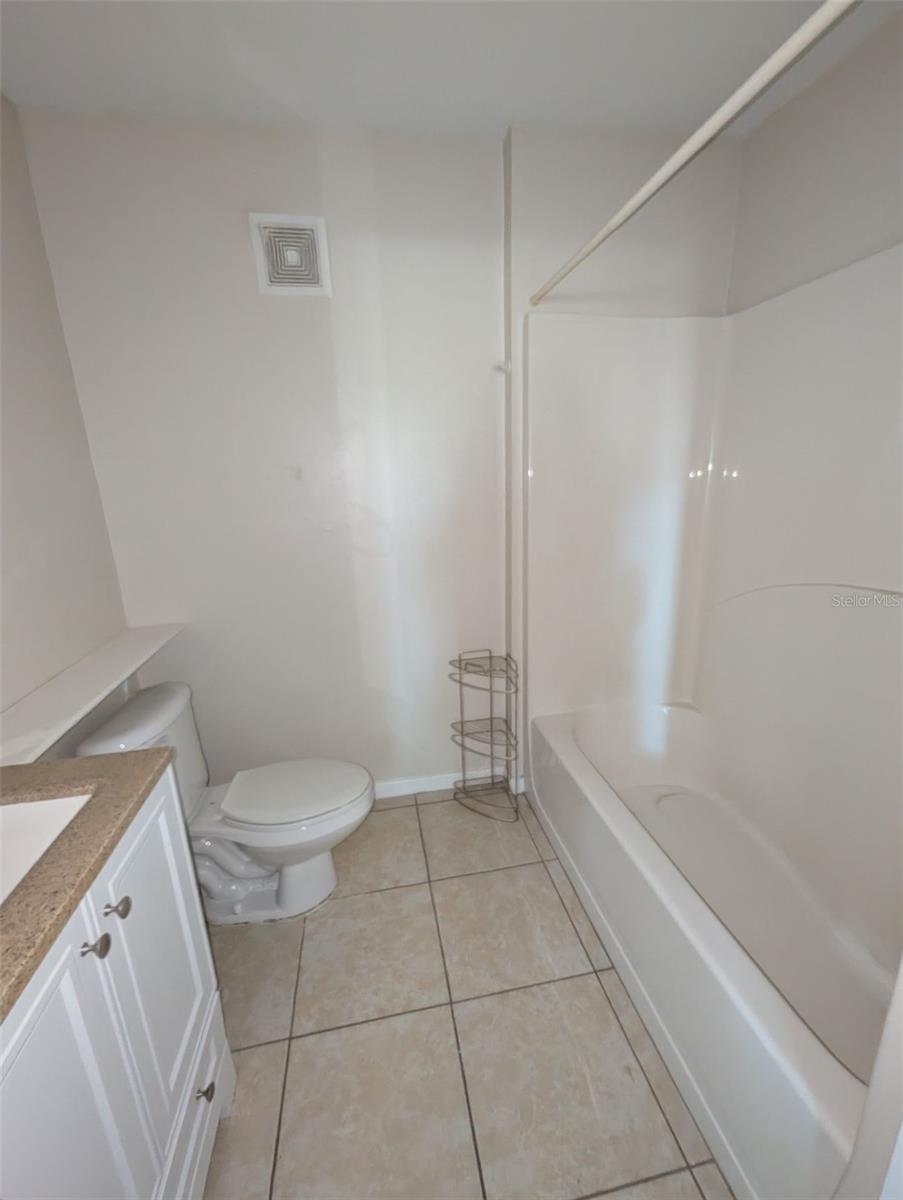 Image 7 of 9 For 4000 23rd Street 4-104