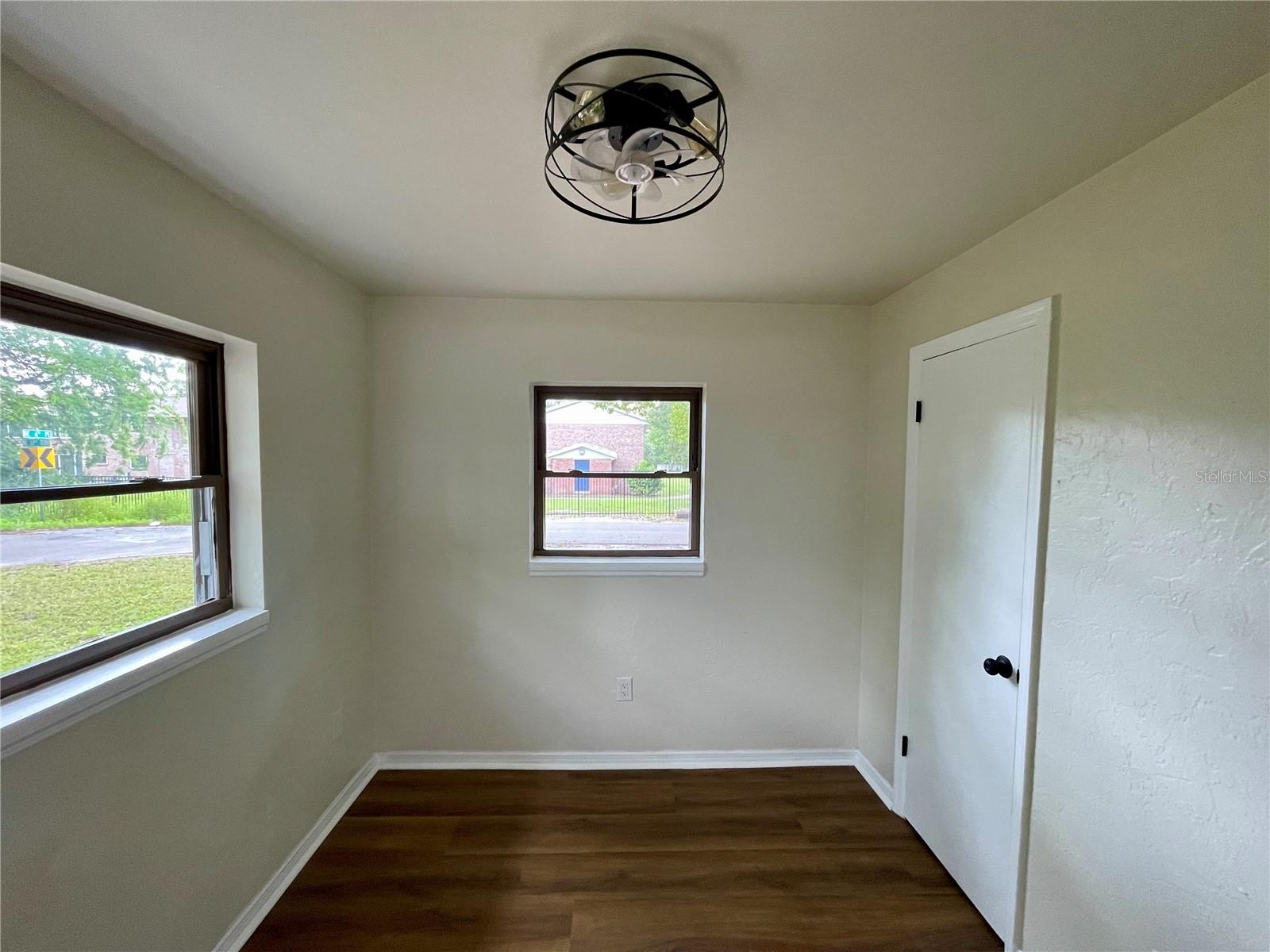 Image 18 of 27 For 1715 6th Place