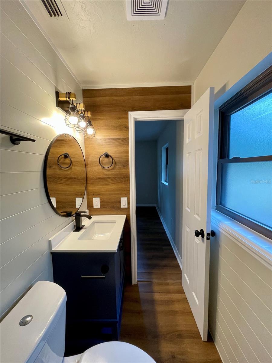 Image 19 of 27 For 1715 6th Place