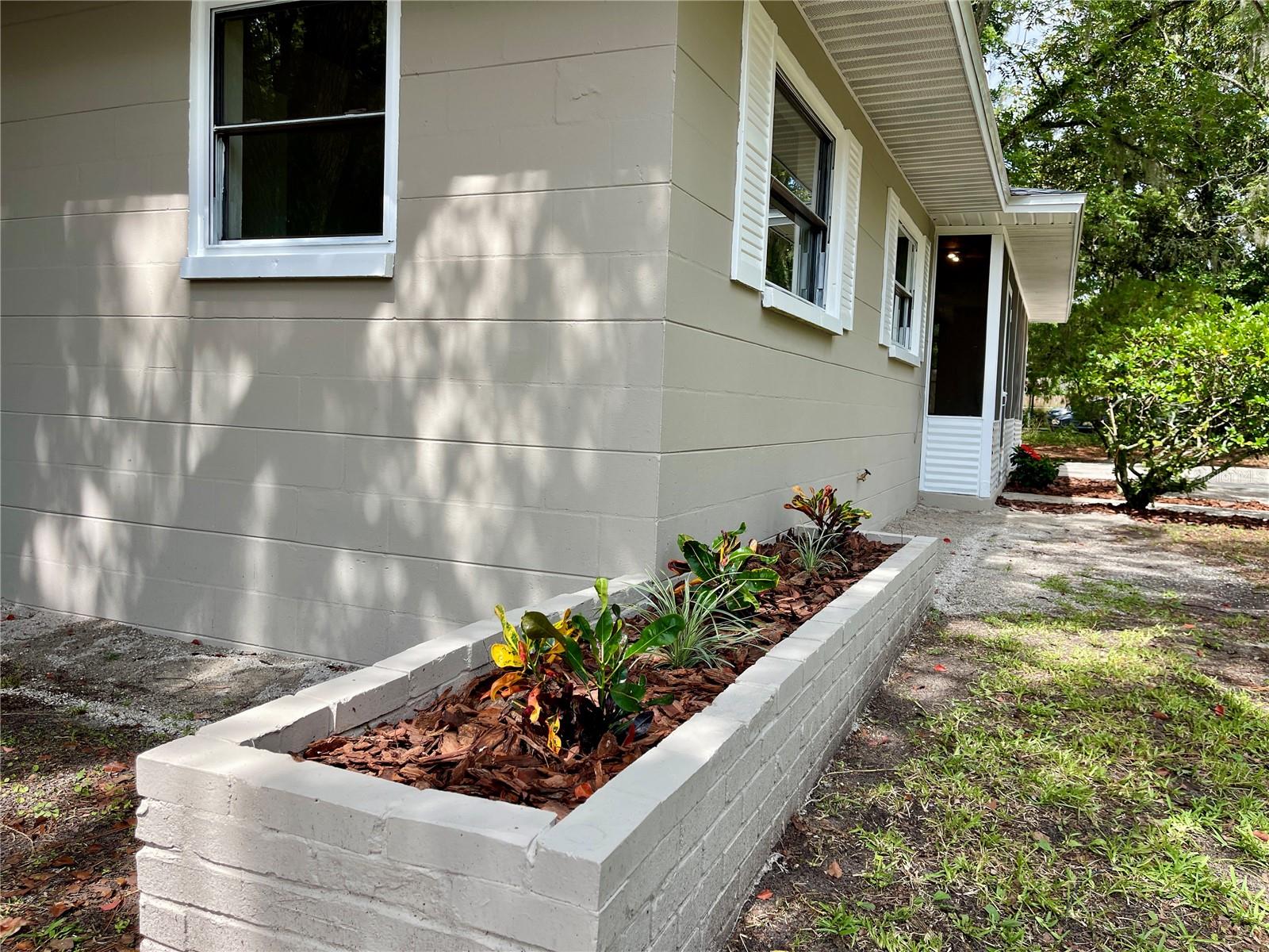 Image 26 of 27 For 1715 6th Place