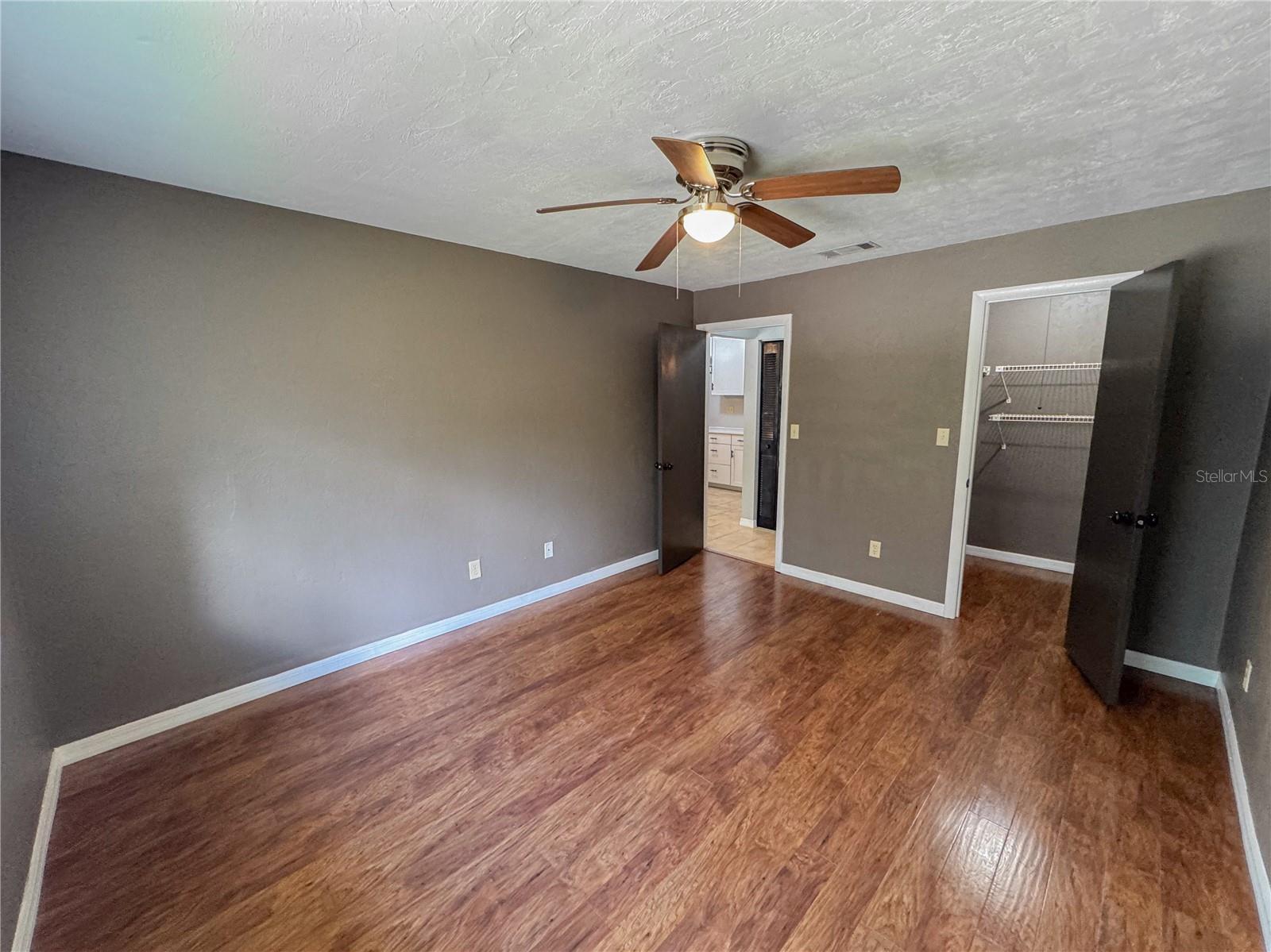 Image 10 of 15 For 1015 9th Street D21