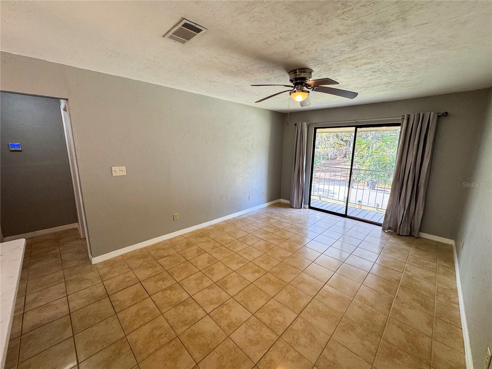 Image 3 of 15 For 1015 9th Street D21