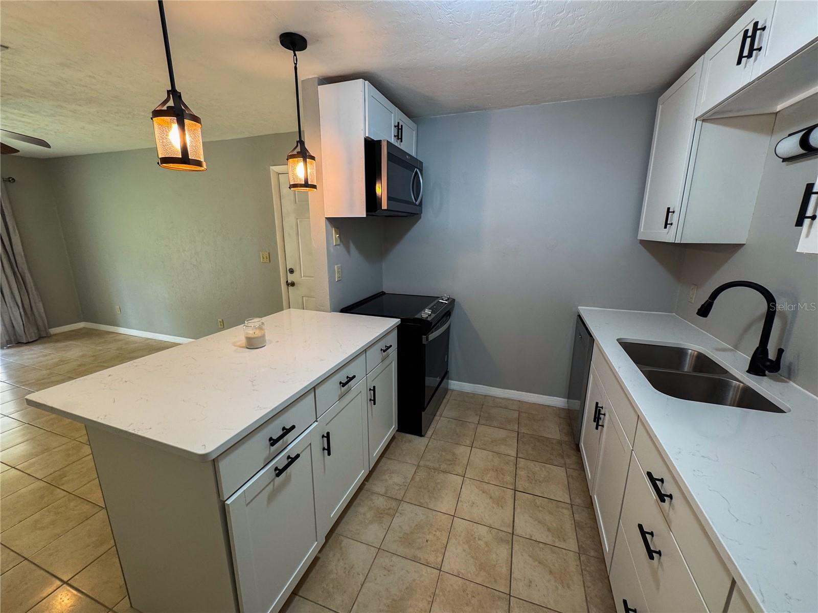 Image 8 of 15 For 1015 9th Street D21