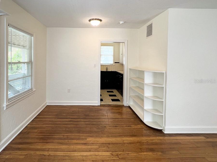 Image 4 of 16 For 1124 4th Avenue