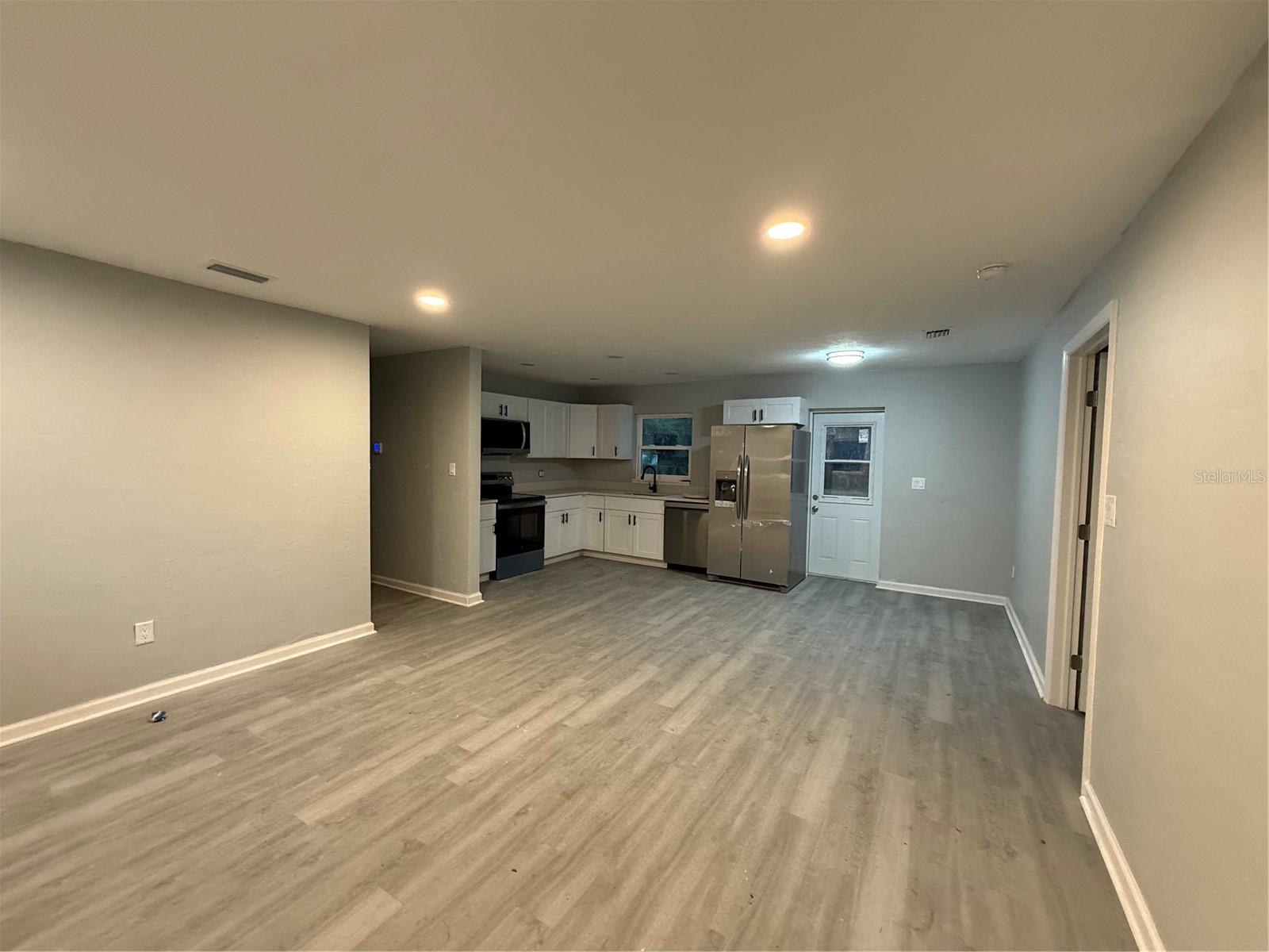 Image 4 of 15 For 2205 46th Terrace