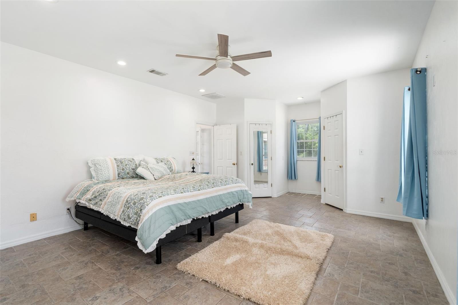 Image 13 of 61 For 20952 60th Terrace