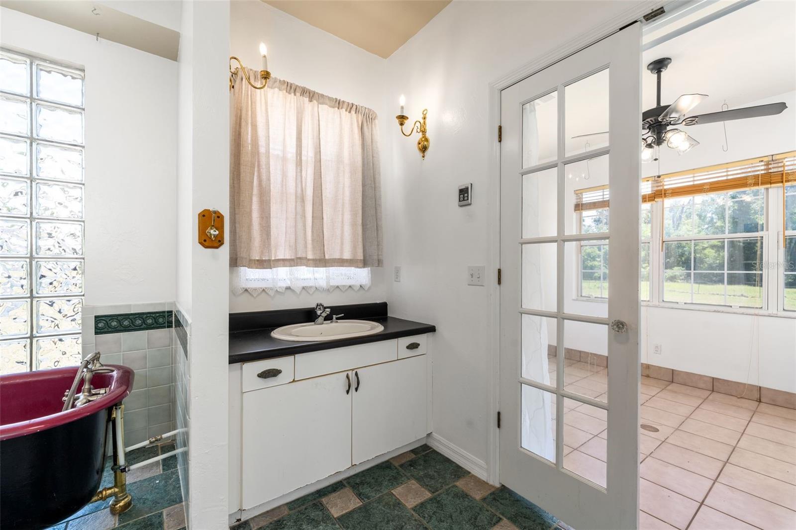 Image 17 of 61 For 20952 60th Terrace