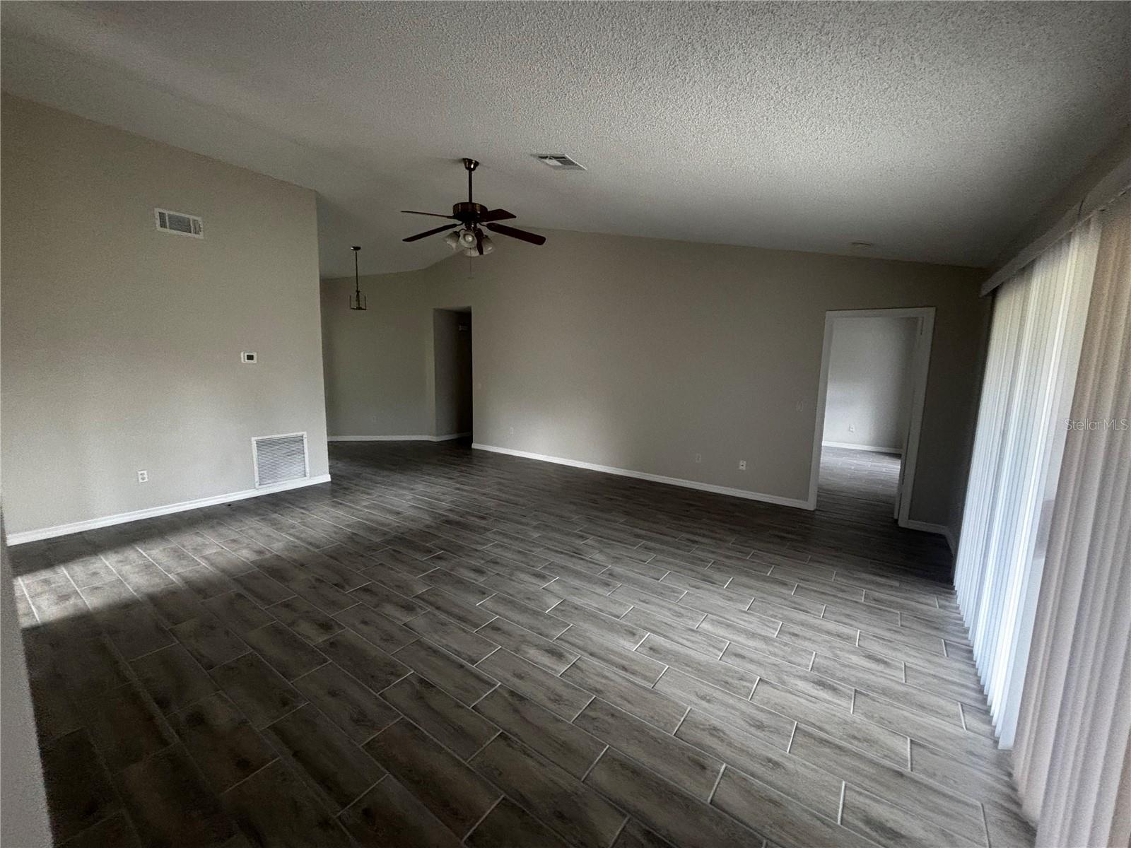 Image 4 of 9 For 109 Emerald Road