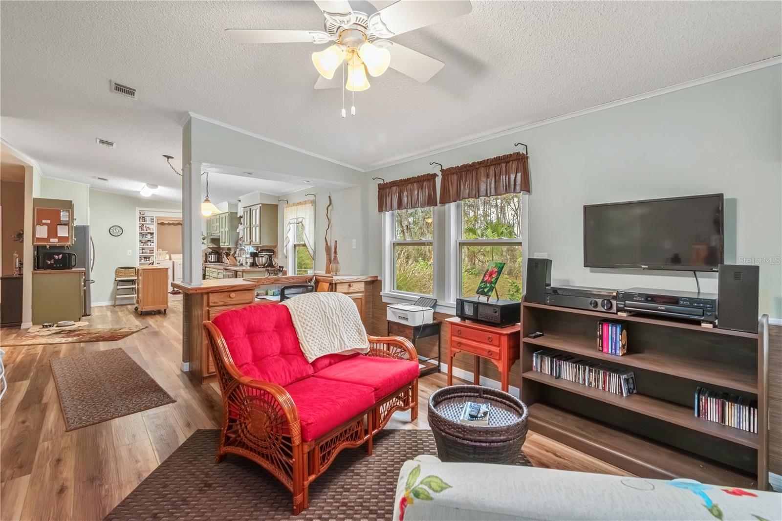 Image 17 of 41 For 112 Magnolia Street