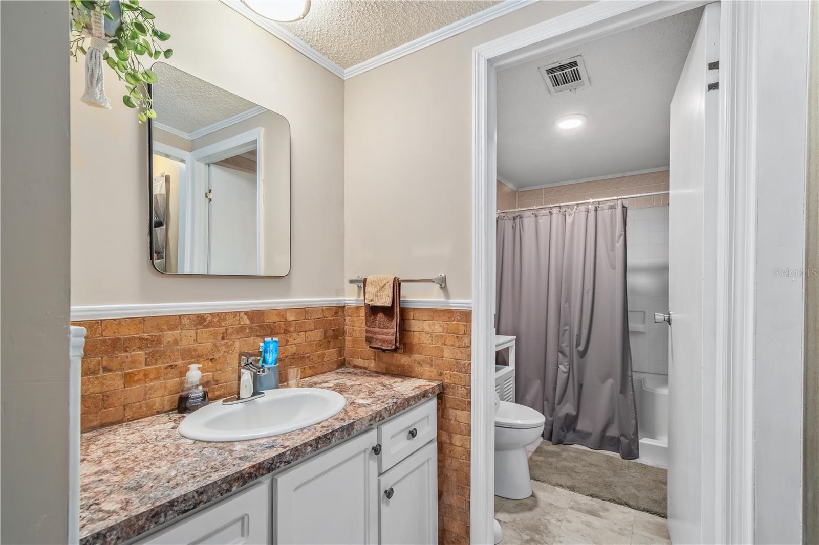 Image 21 of 41 For 112 Magnolia Street