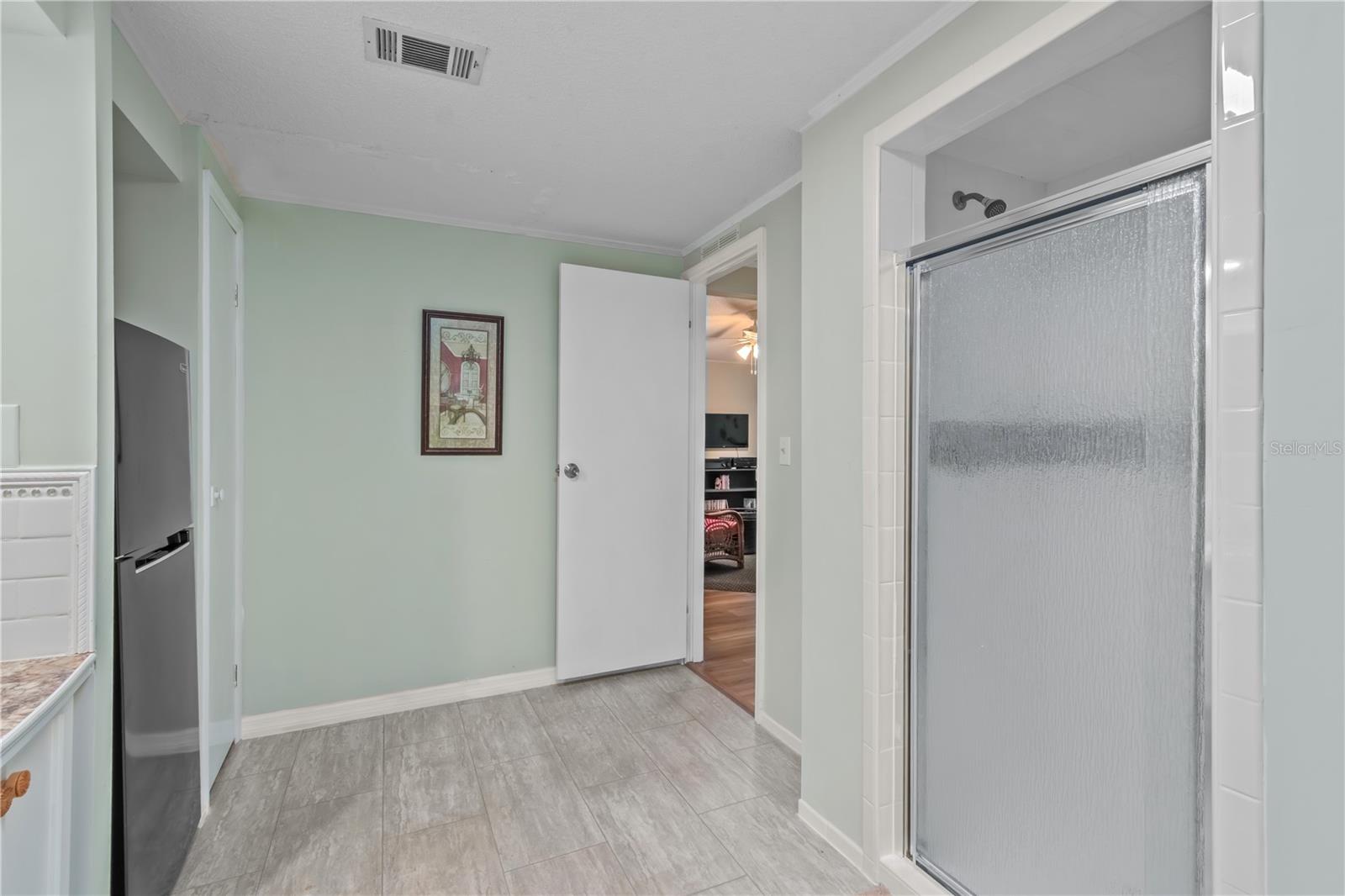 Image 28 of 41 For 112 Magnolia Street