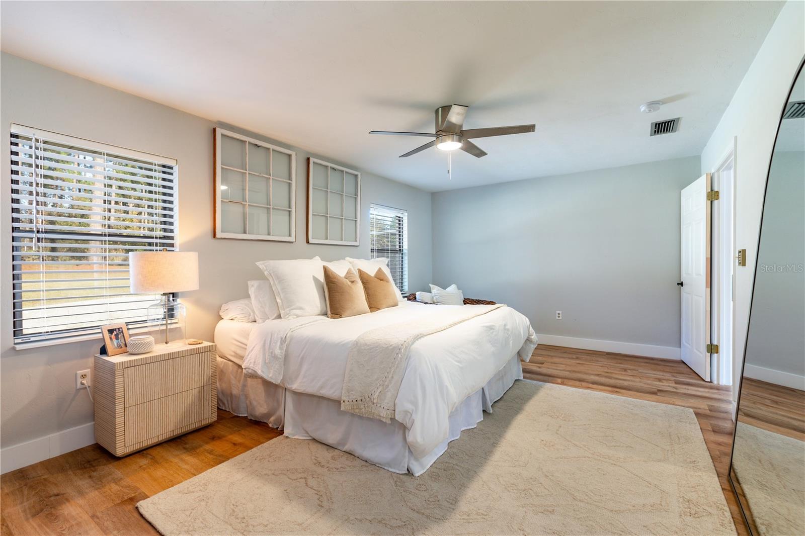 Image 14 of 37 For 10237 12th Place