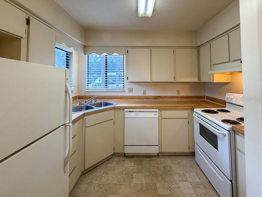 Image 5 of 28 For 4190 85th Place