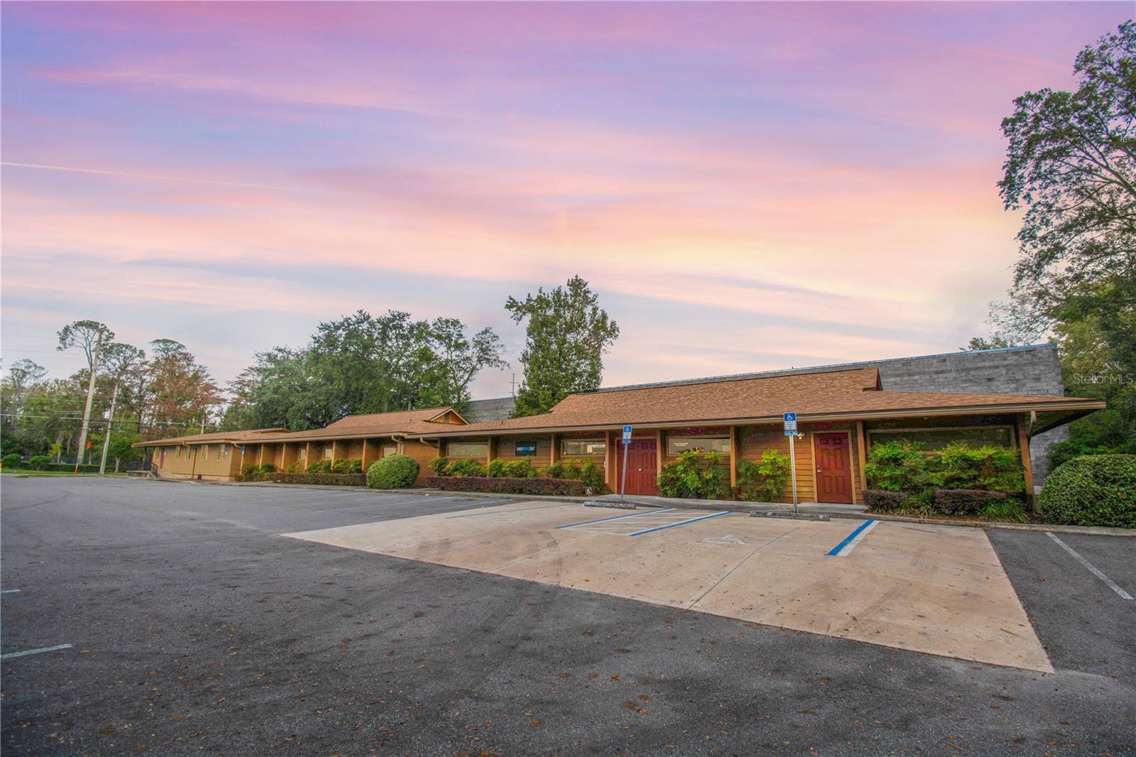 Image 20 of 25 For 949 Lane Avenue S