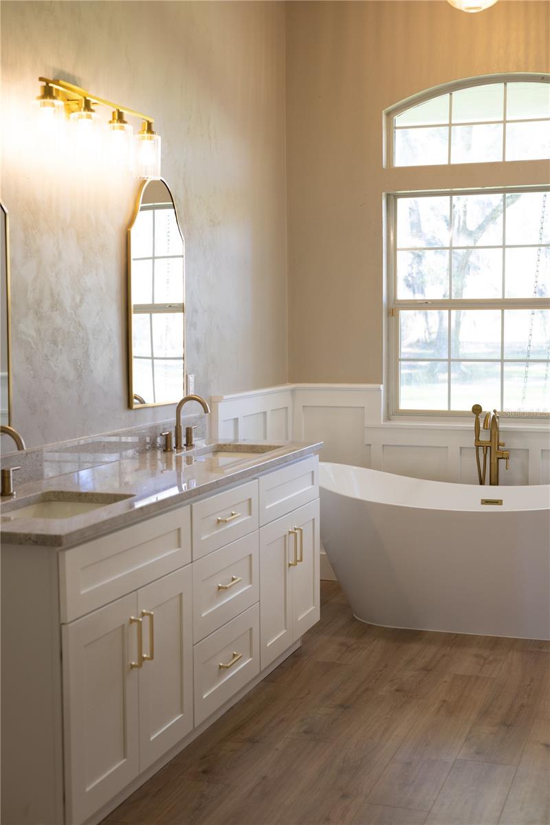 Image 26 of 51 For 15125 87th Avenue