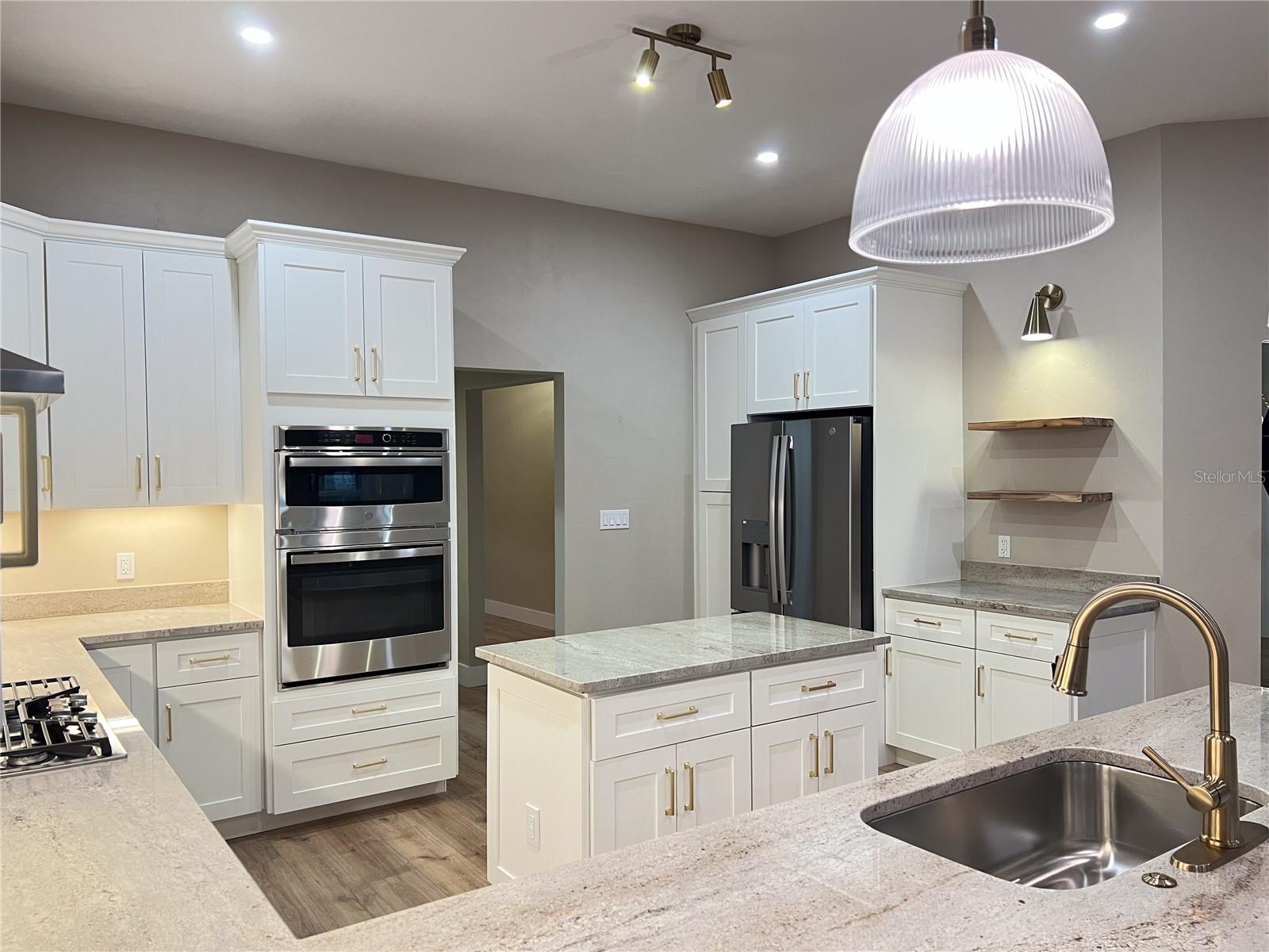 Image 9 of 51 For 15125 87th Avenue