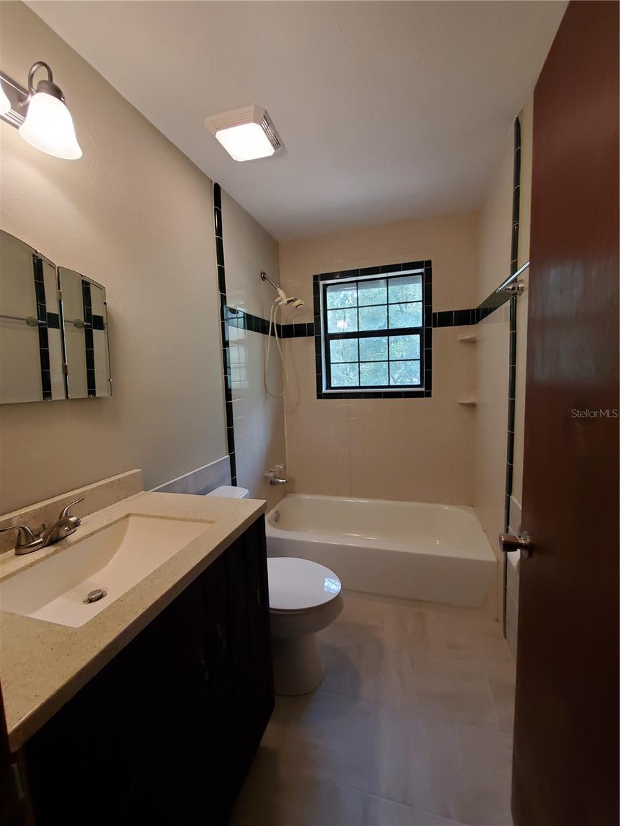 Image 11 of 15 For 4919 18 Trail