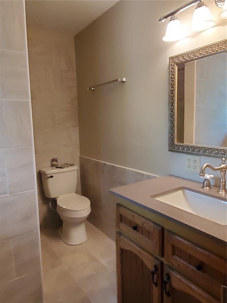 Image 8 of 15 For 4919 18 Trail