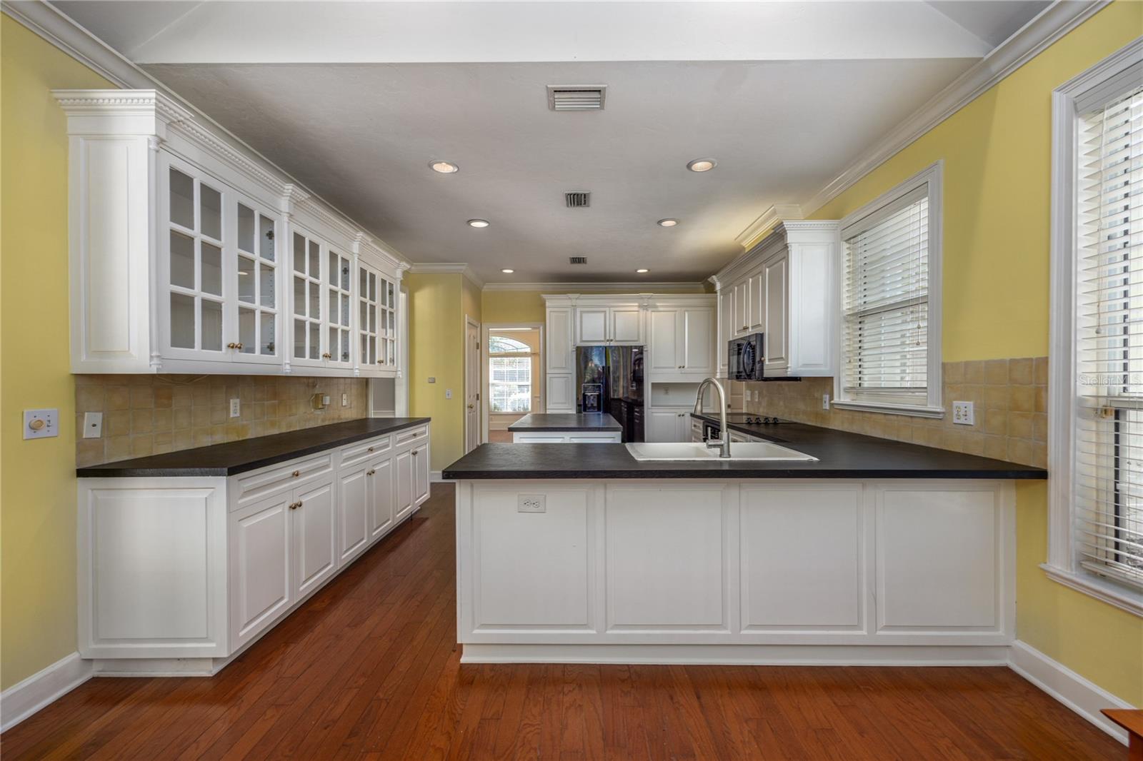 Image 19 of 65 For 4509 53rd Street