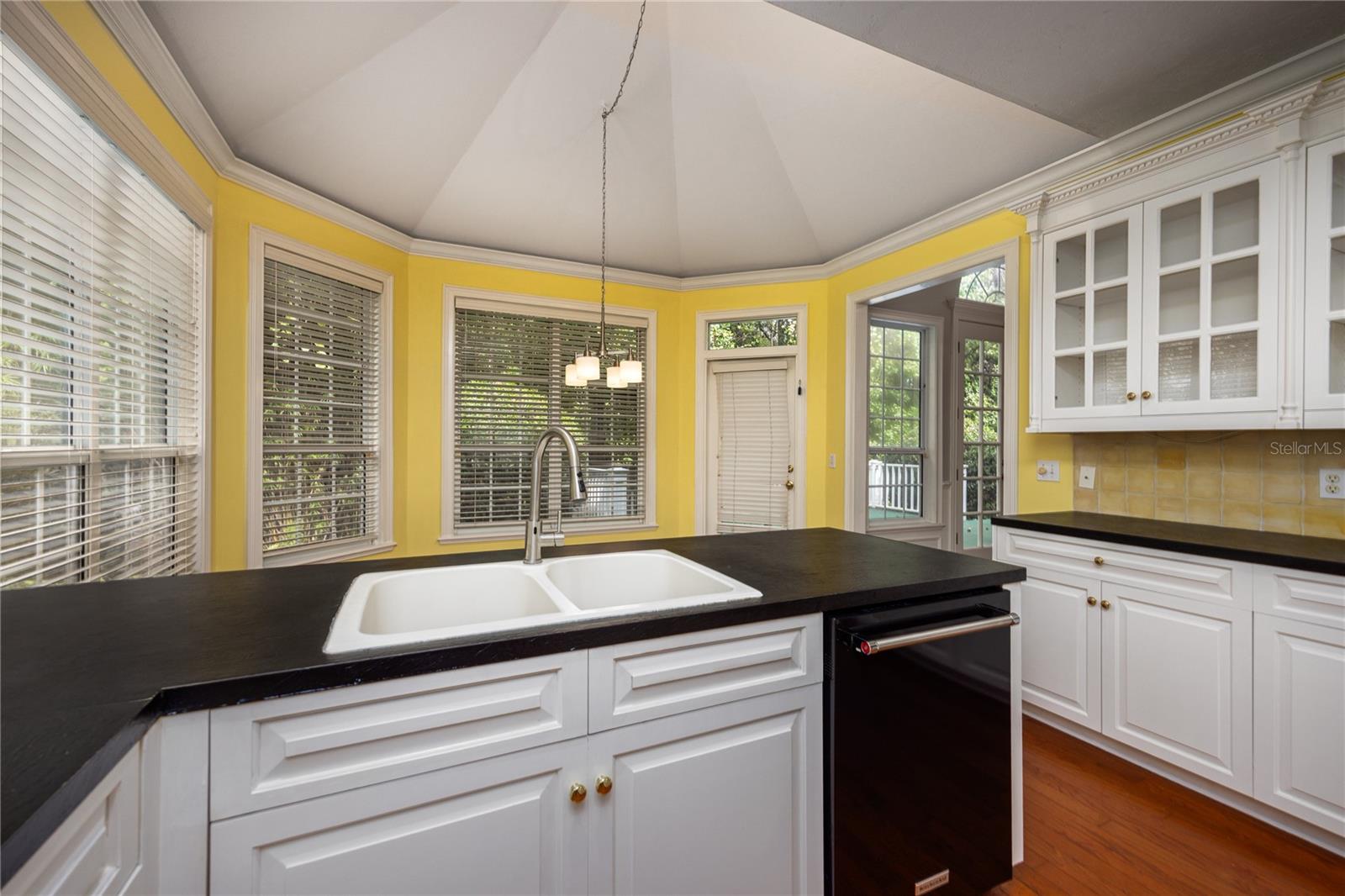 Image 23 of 65 For 4509 53rd Street