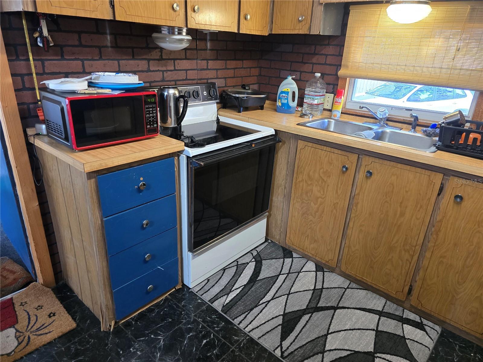 Image 6 of 44 For 240 Kitty Avenue