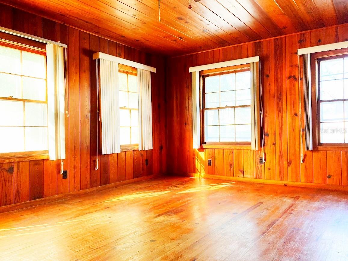 Image 11 of 23 For 125 6th Street