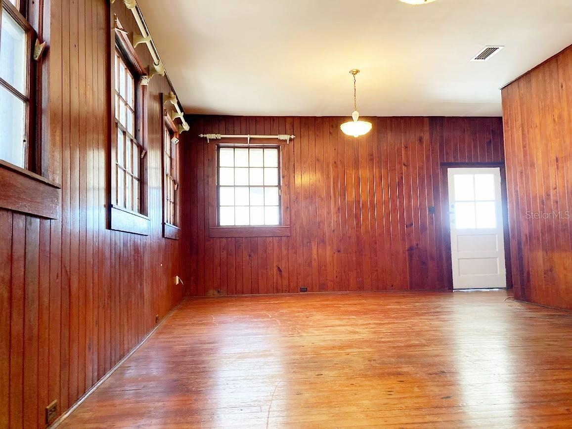 Image 3 of 23 For 125 6th Street