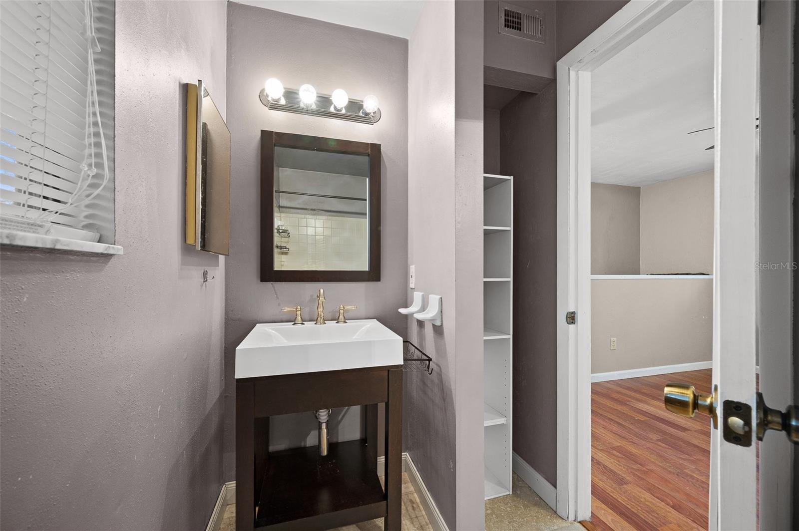 Image 15 of 20 For 2508 35th Place 151